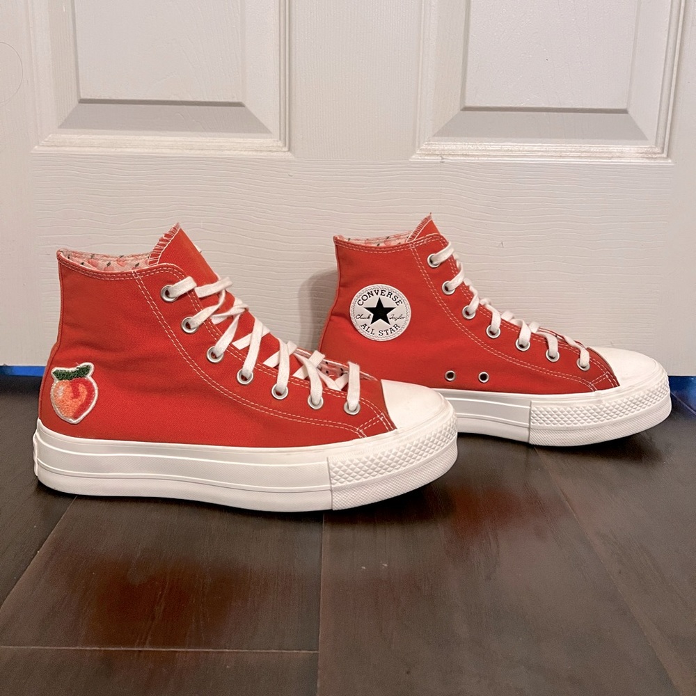 Chuck Taylor All Star Platform Peaches Womens High Top Mantra Orange Size 9.5